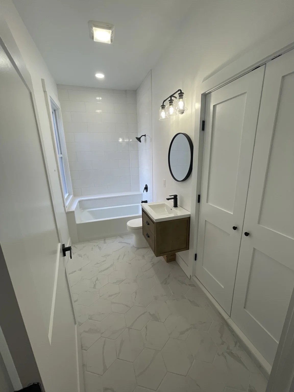 Little Bear Construction bathroom remodeling project photo 31