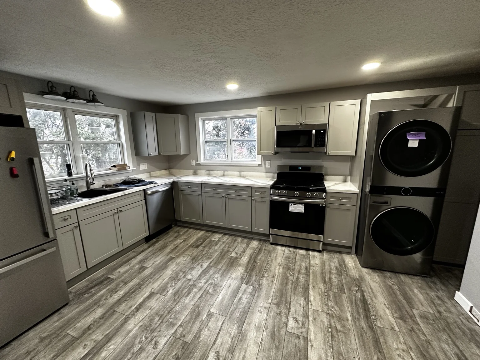 Little Bear Construction kitchen remodeling project photo 17